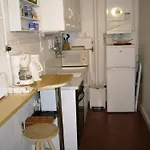 2 Pieces Faubourg Saint Germain Paris 7