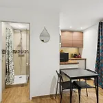 Tour Eiffel Apartment