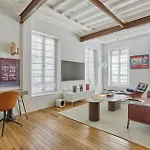 Amazing 2 Bedrooms Apartment Paris Center By Studio Prestige