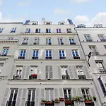 A Parisian Experience For 2 - Place De Clichy