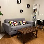 Appartement Charmant A Paris 20 Eme