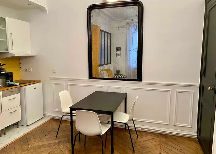 Charmant Appartement Paris 8.
