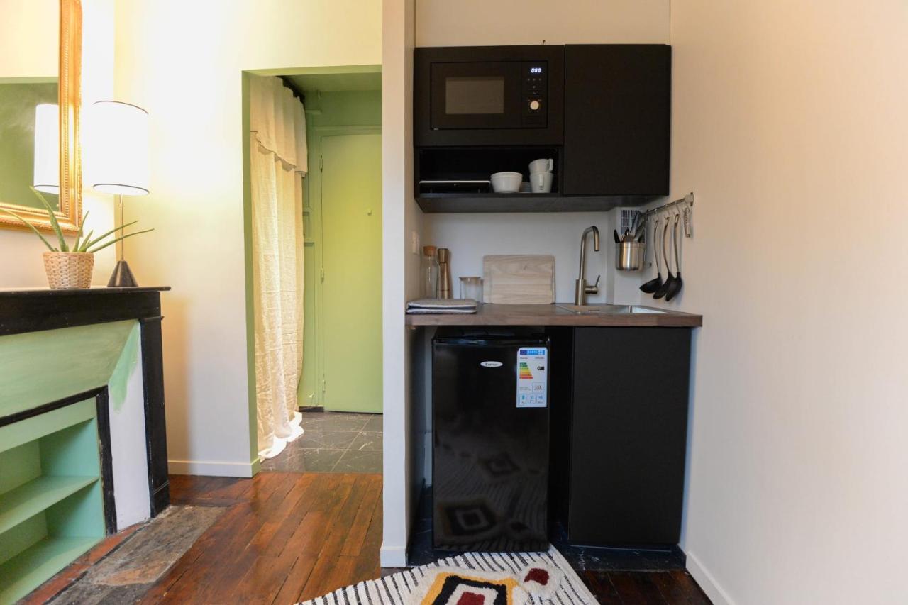 Amazing Near Pigalle Apartment Paris