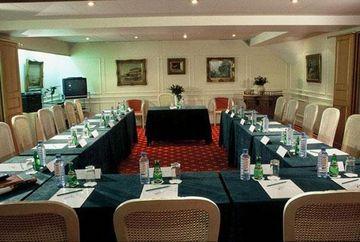 Armoni Hotel 4*