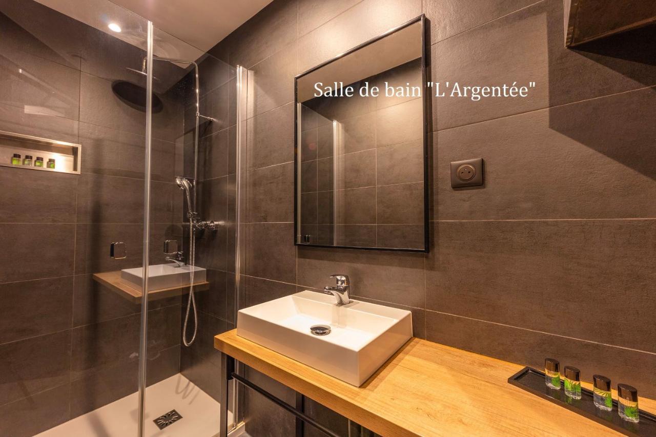 Avec Nuit Insolite Au Dandy Et Jacuzzi Privatise (adults Only) Liebeshotel Paris