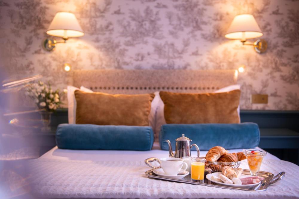 Du Champ De Mars Hotel