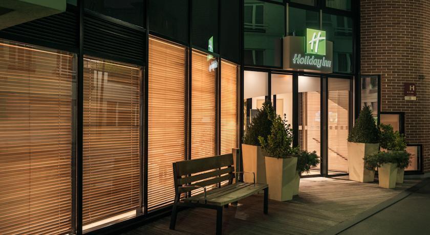 Hotel Mercure Montparnasse Pasteur 4*