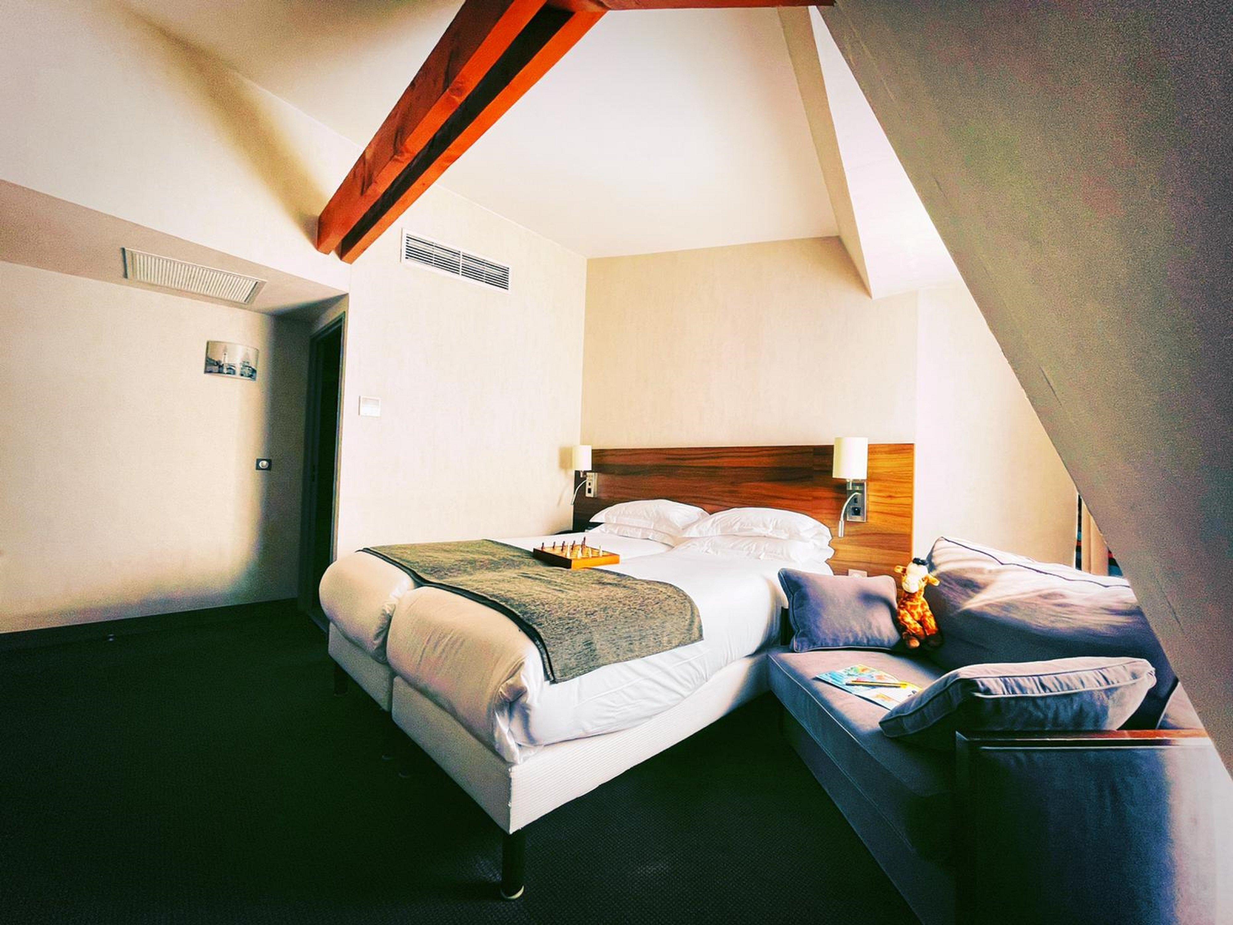 Hotel Montmartre By Ihg 4*