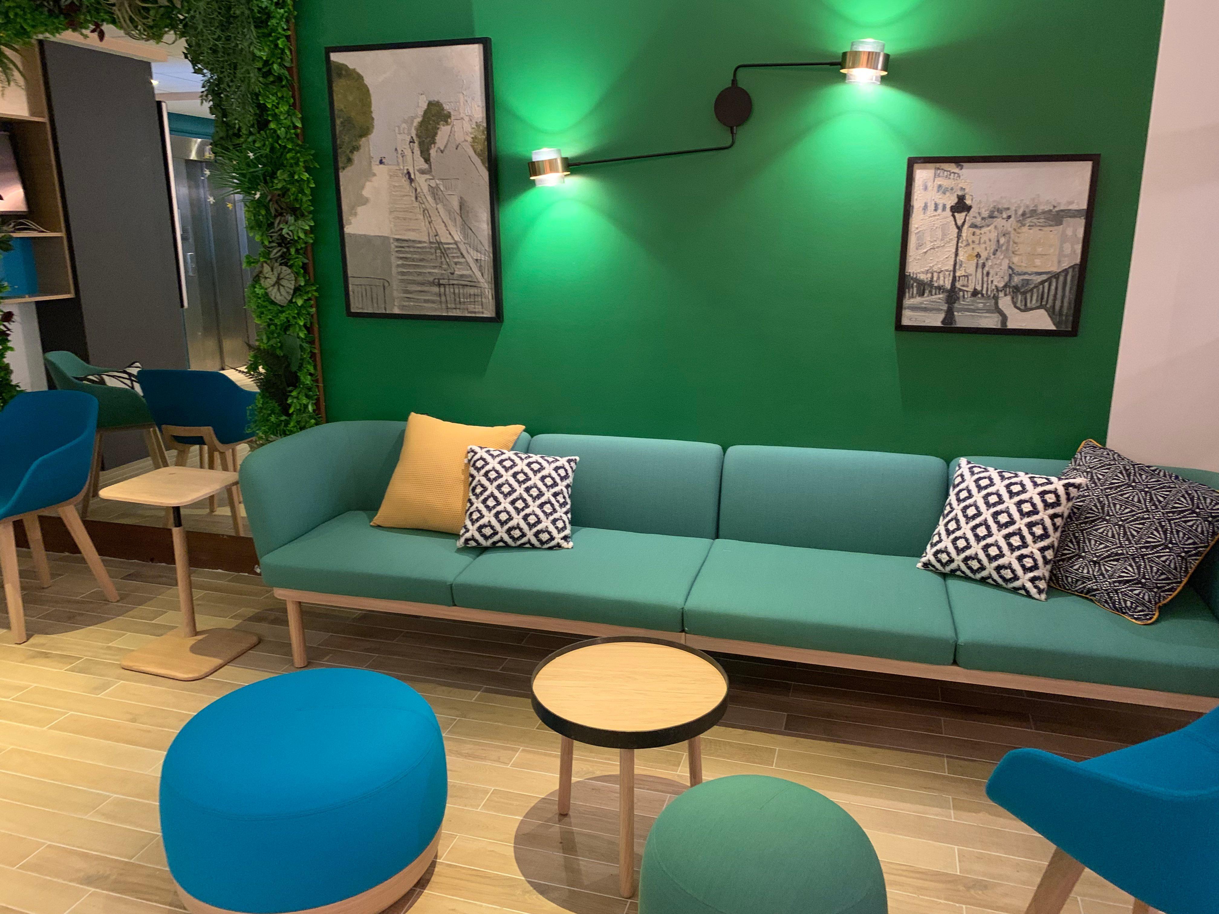 Hotel Montmartre By Ihg Paris