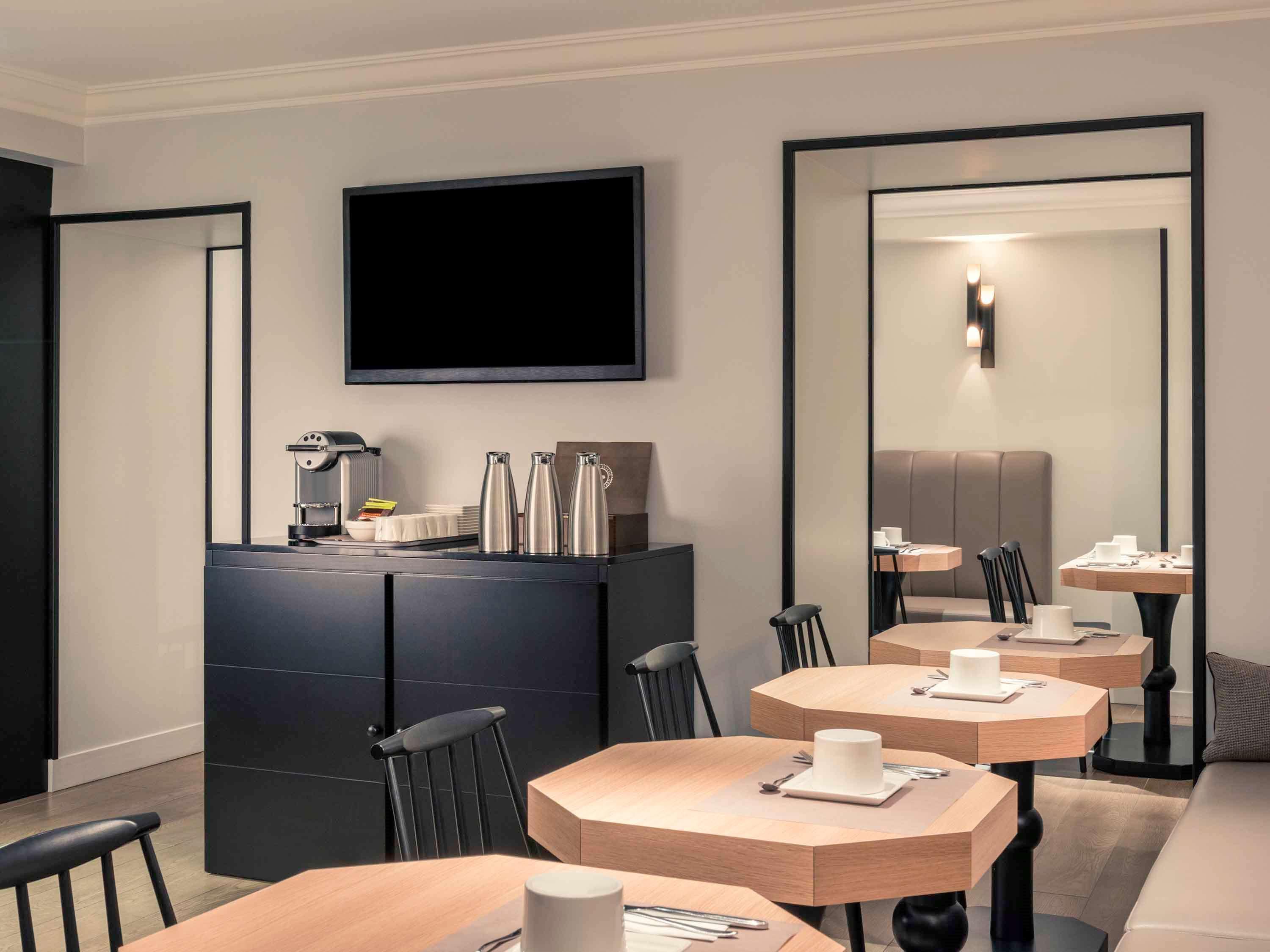 Mercure Arc De Triomphe Wagram Paris