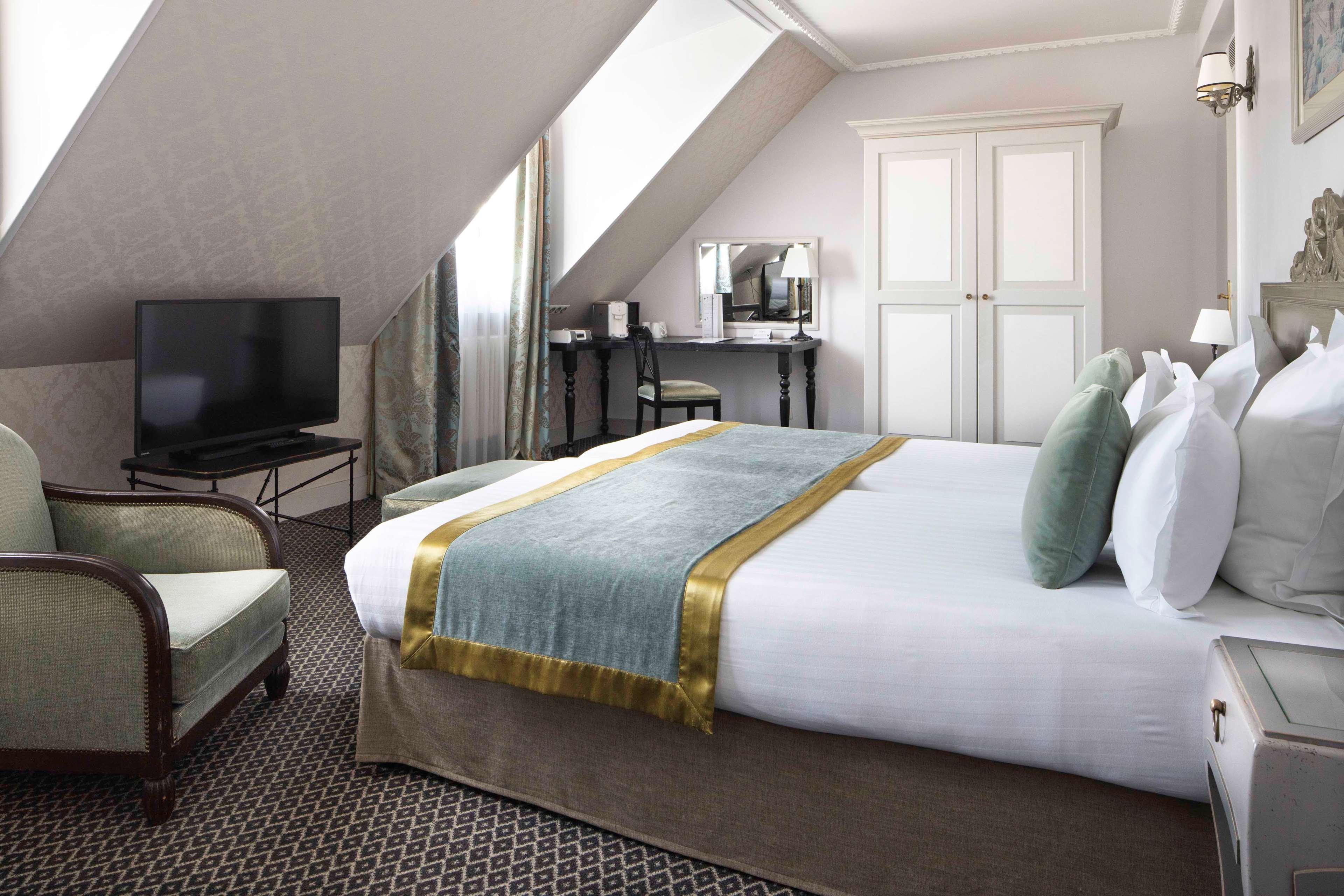 Bradford Elysees - Astotel 4* Paris