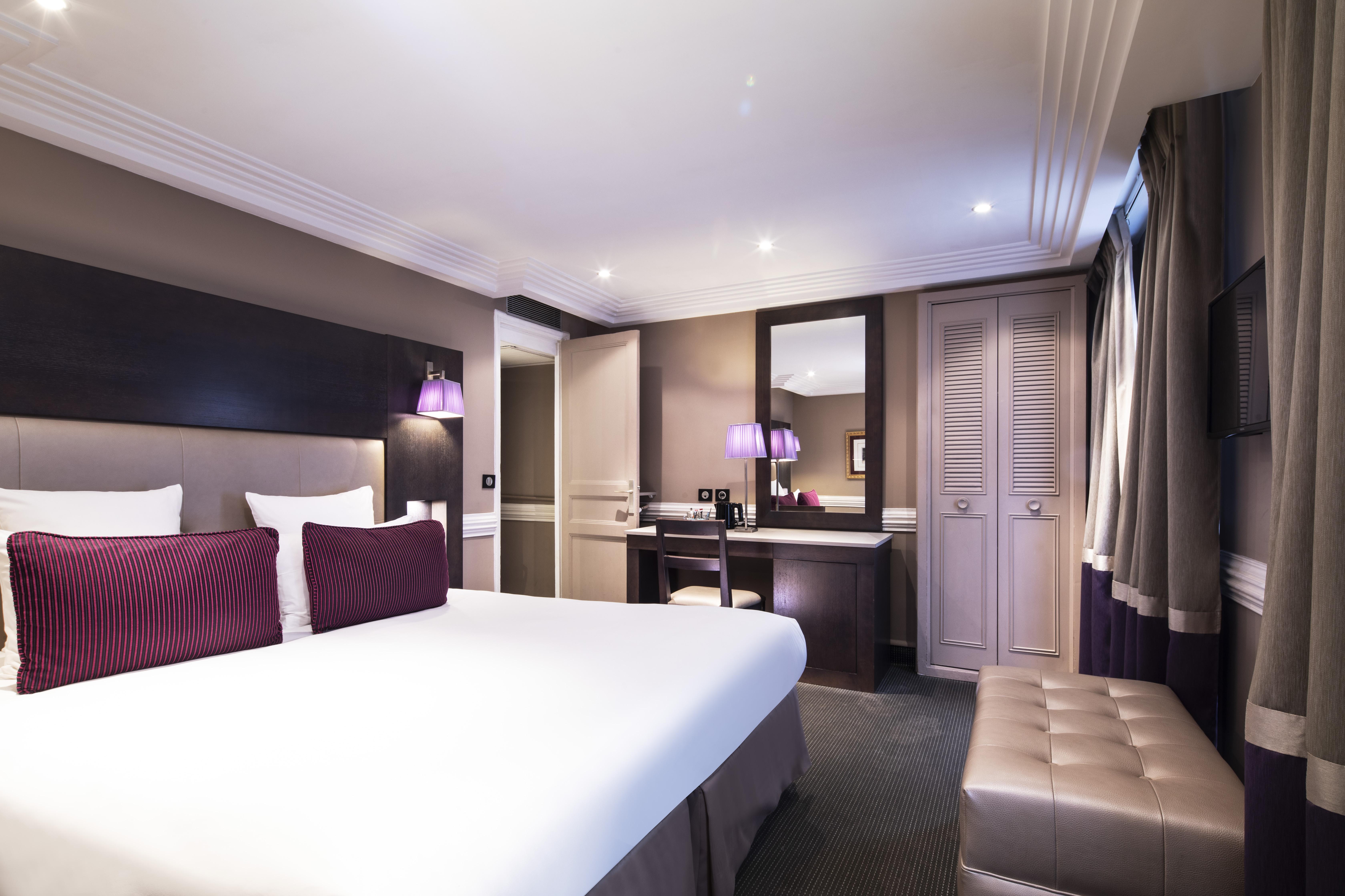 Hotel Elysées 3*