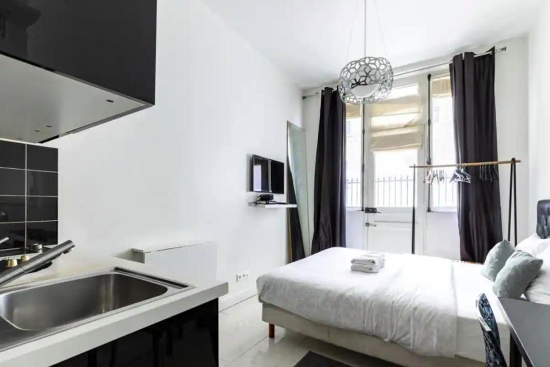 Apartment Hsh Studio Tesson Paris