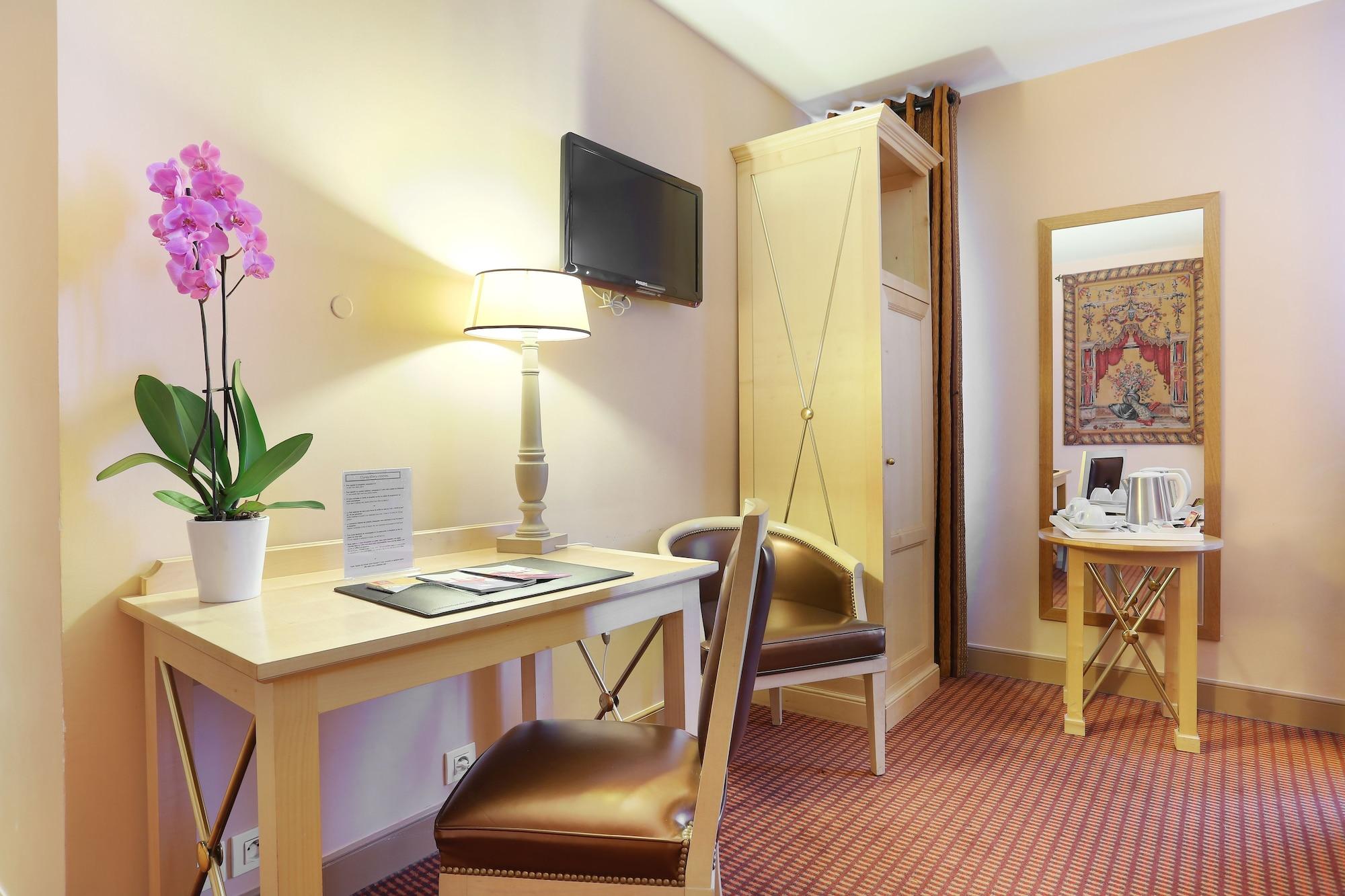 Central Saint Germain Hotel