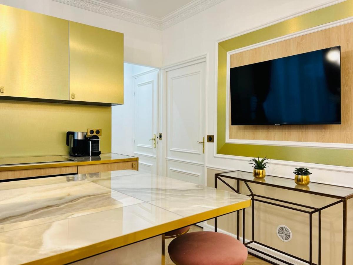 Appartement Merveil - Luxury - Marais - Charlot Paris