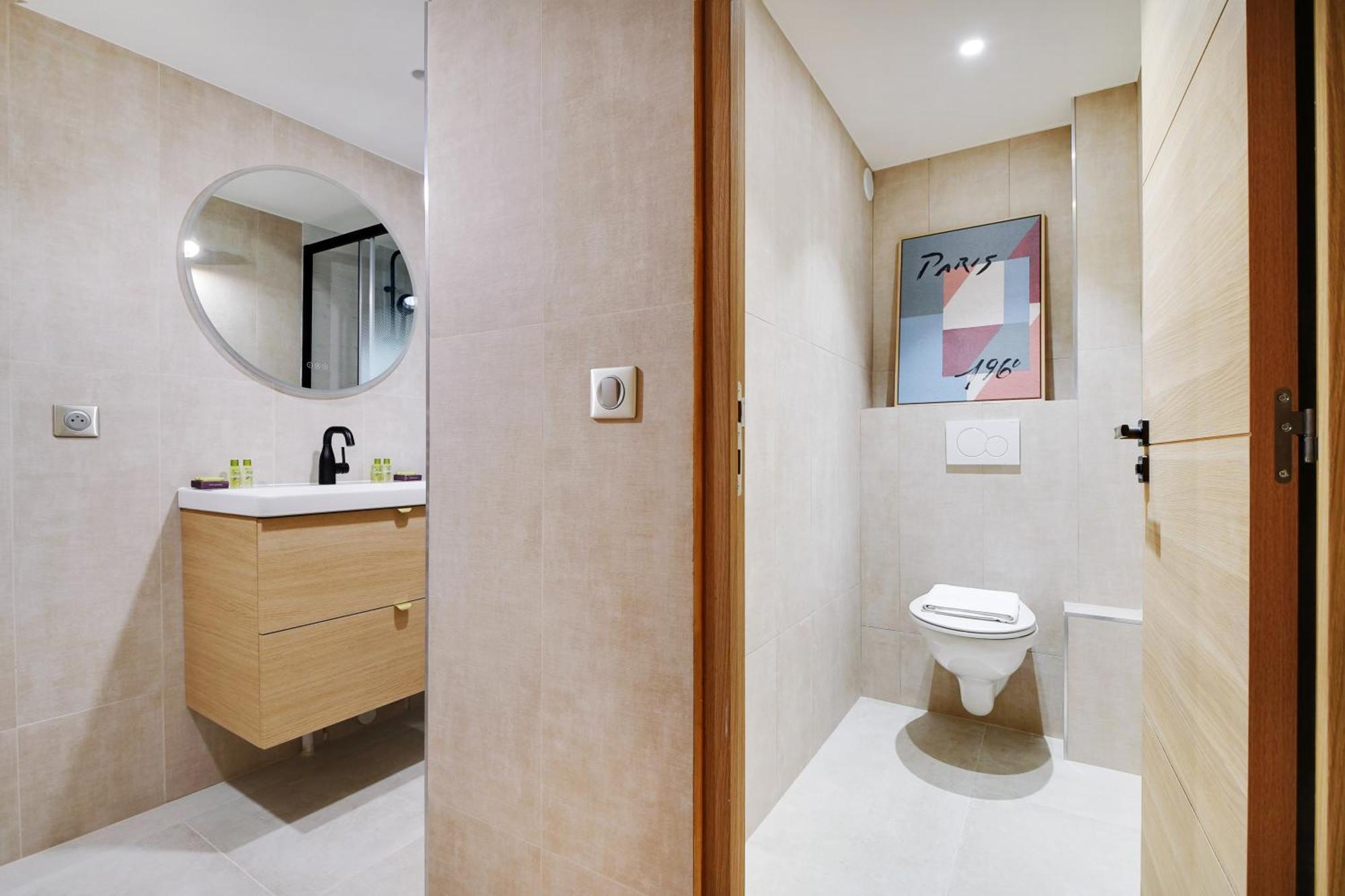 Superbe Appartement- 7p- Sacre Coeur Ramey I Appartement *