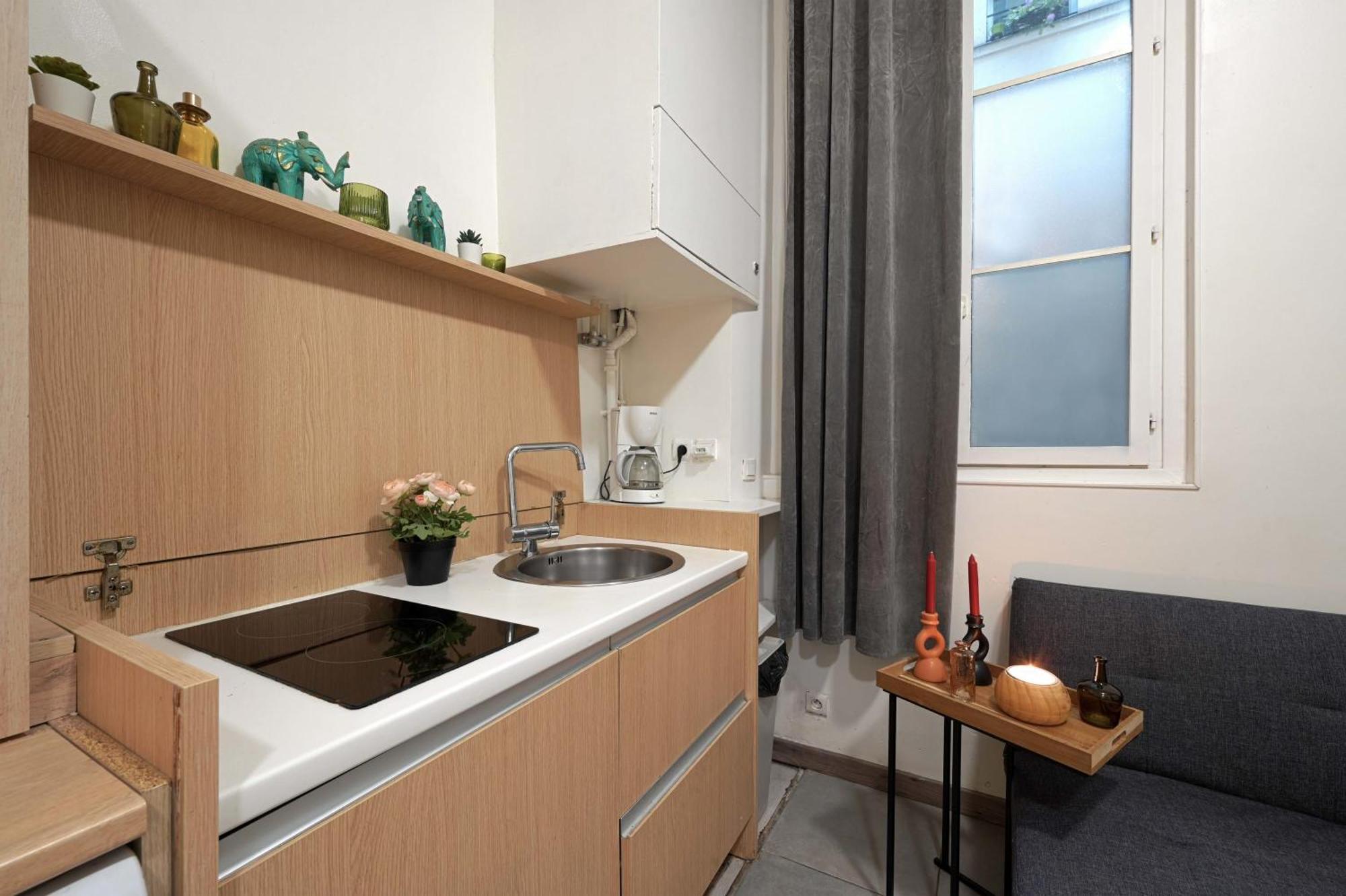 Small Studio For 3 In The Marais Apartment Paris