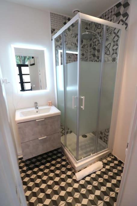 Cocon Moderne - A Deux Pas De Bercy Appartement *