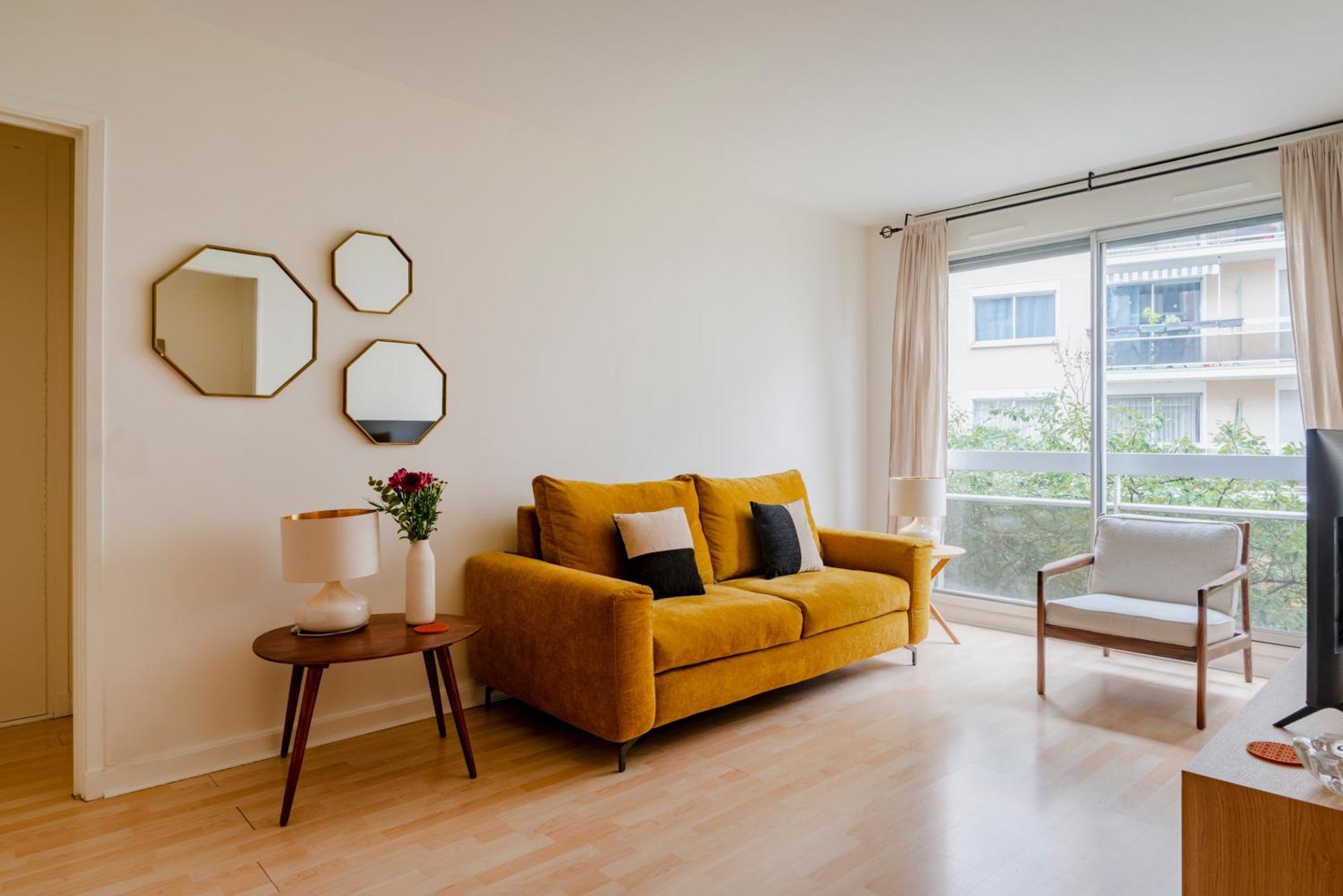 Apartment Arsonval Design *