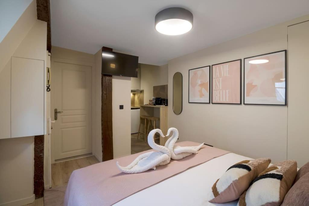 Appartement Studio 2pers # Ile St Louis # Bord De Seine *