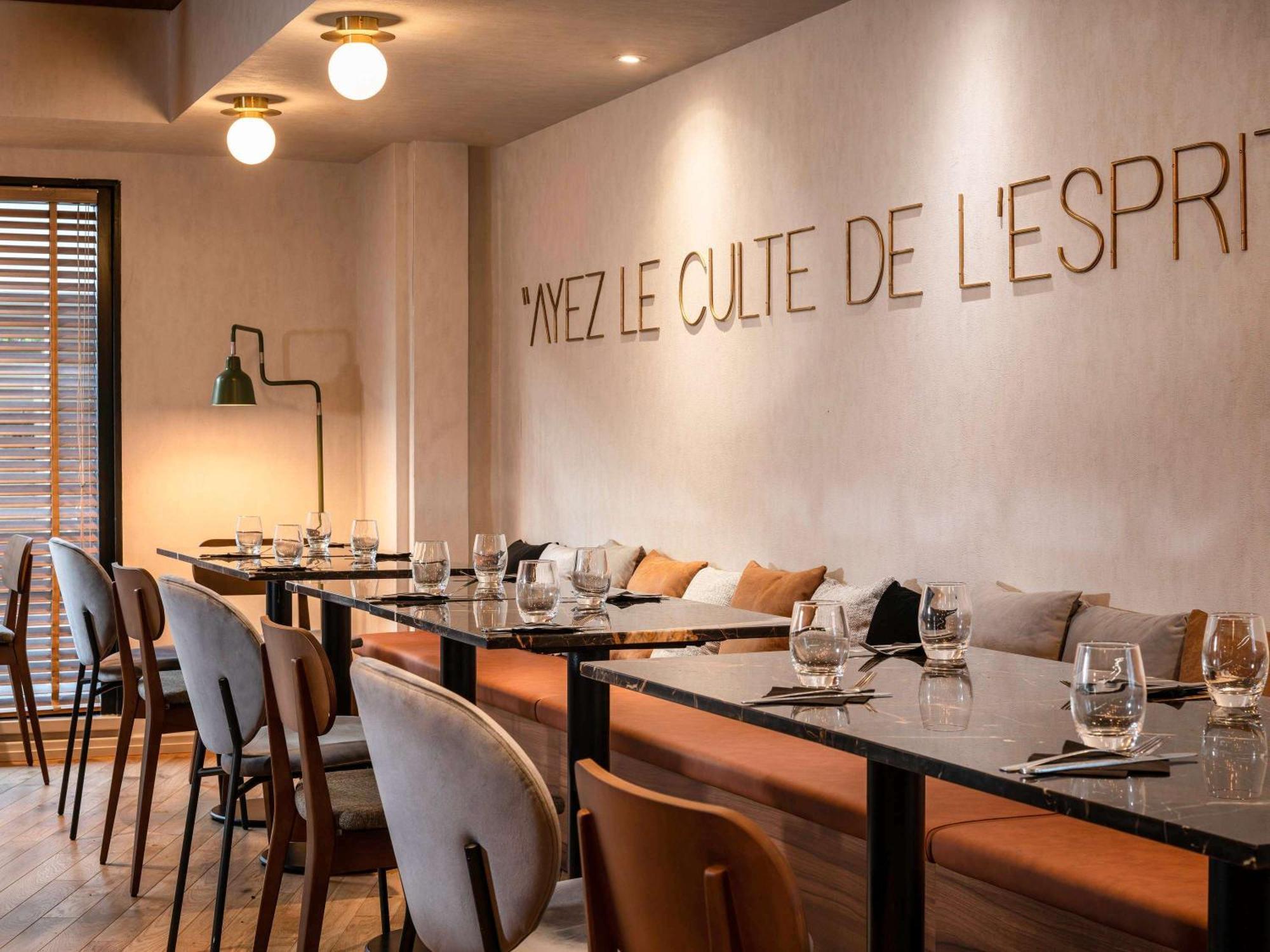 Mercure Montparnasse Pasteur Hotel 4*