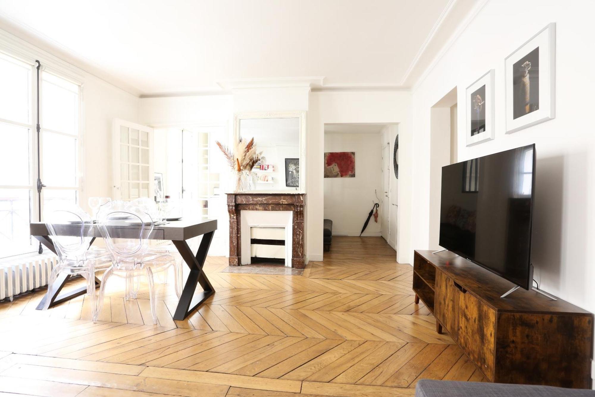 Quartier Montmartre 2 Apartment *