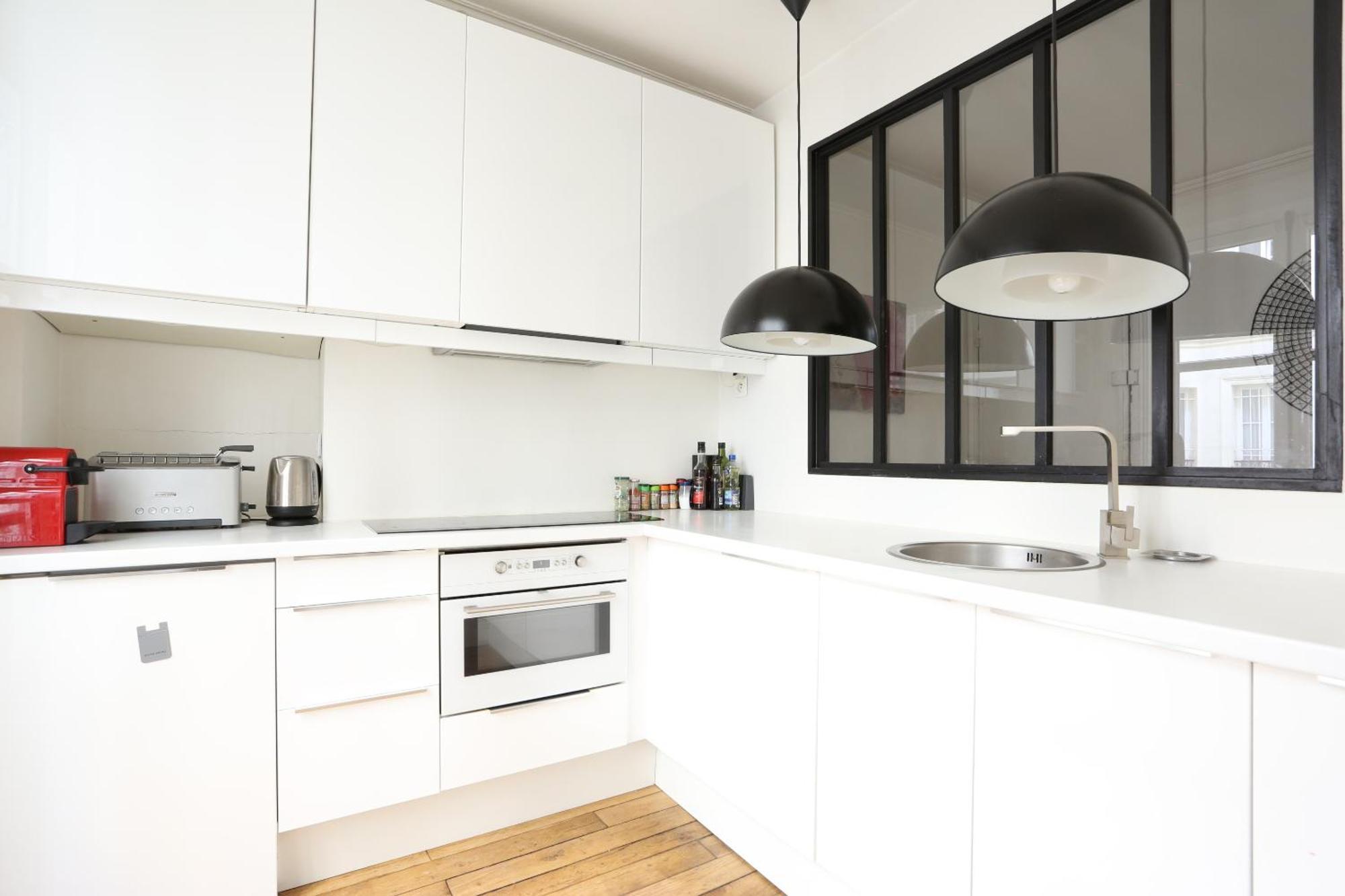 Quartier Montmartre 2 Apartment *