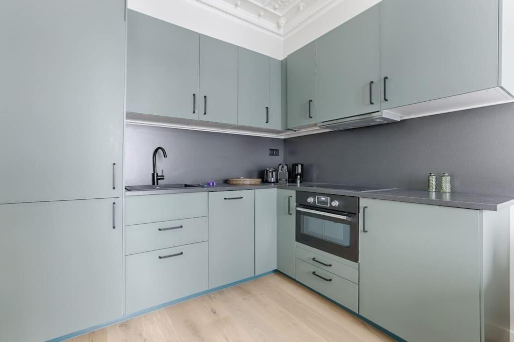 Folie Mericourt Republique 2 Charming 2br *