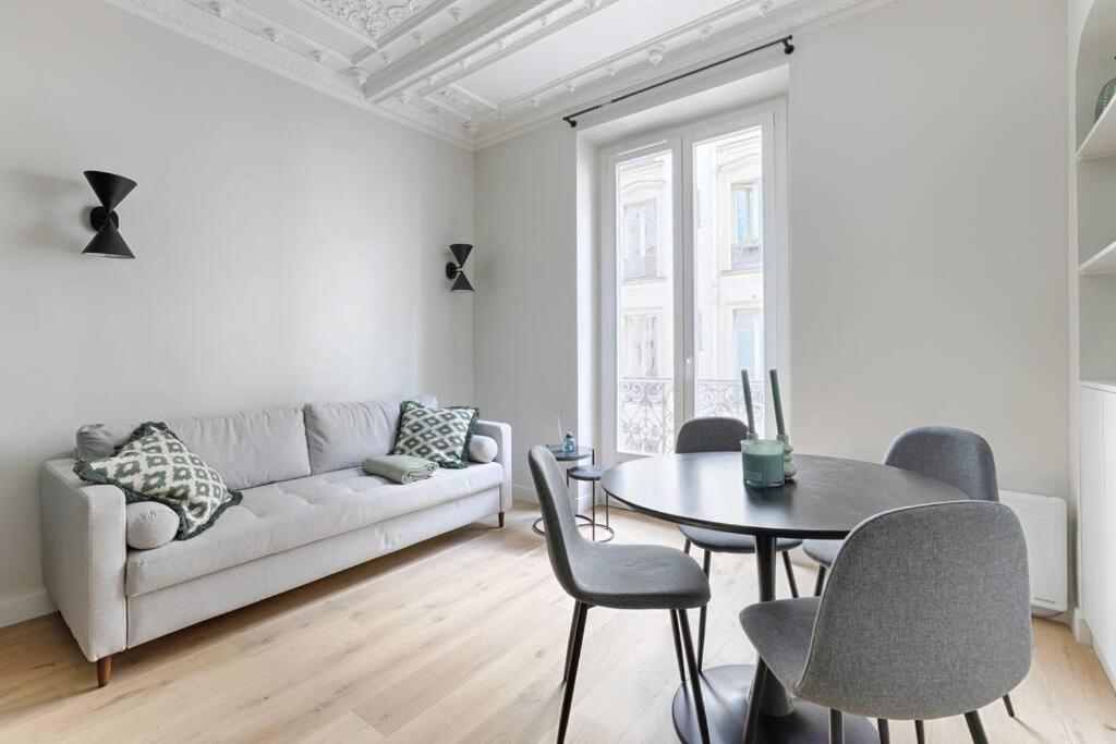 Folie Mericourt Republique 2 Charming 2br * Paris