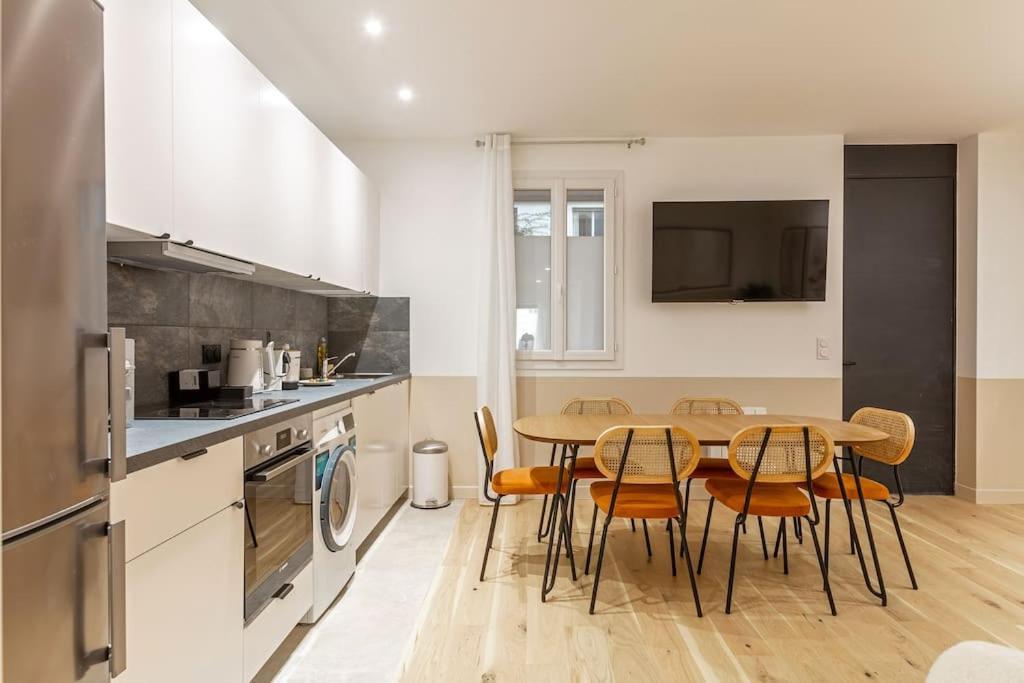 6pers#3 Bedrooms#2 Bathrooms#paris 19 Apartment *