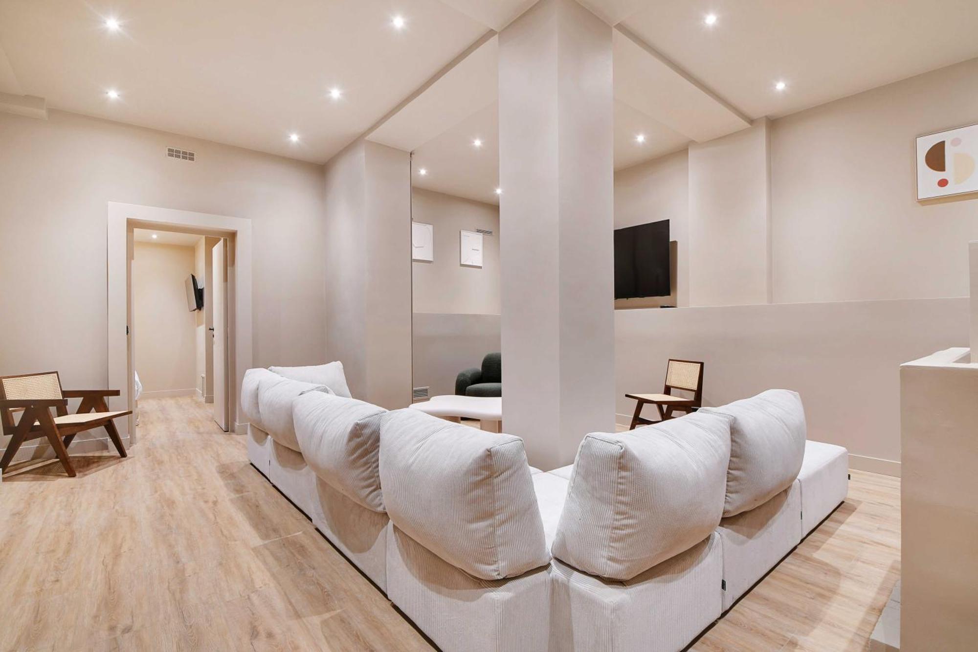 Elegant - 5bd-12p - Heart Of 'le Marais' Paris