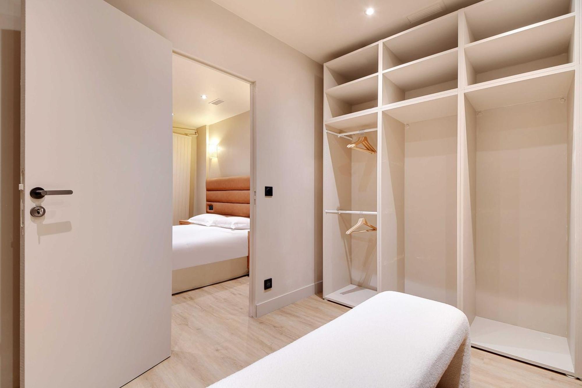 Elegant - 5bd-12p - Heart Of 'le Marais' Apartment Paris