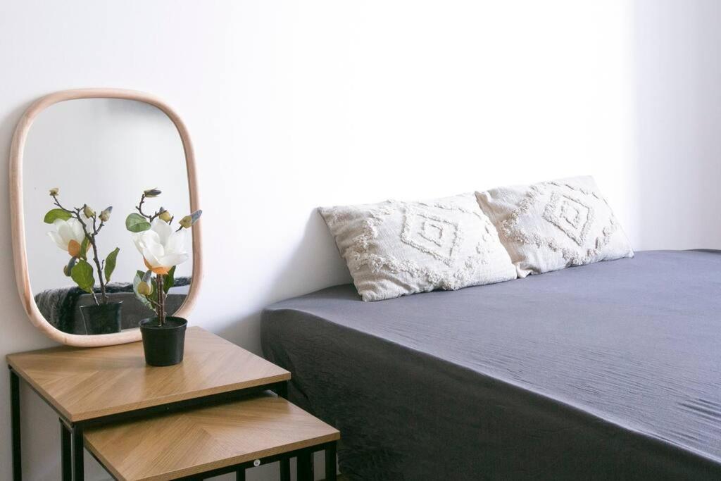 Studio Renove De Charme - Canal Saint Martin Apartment Paris