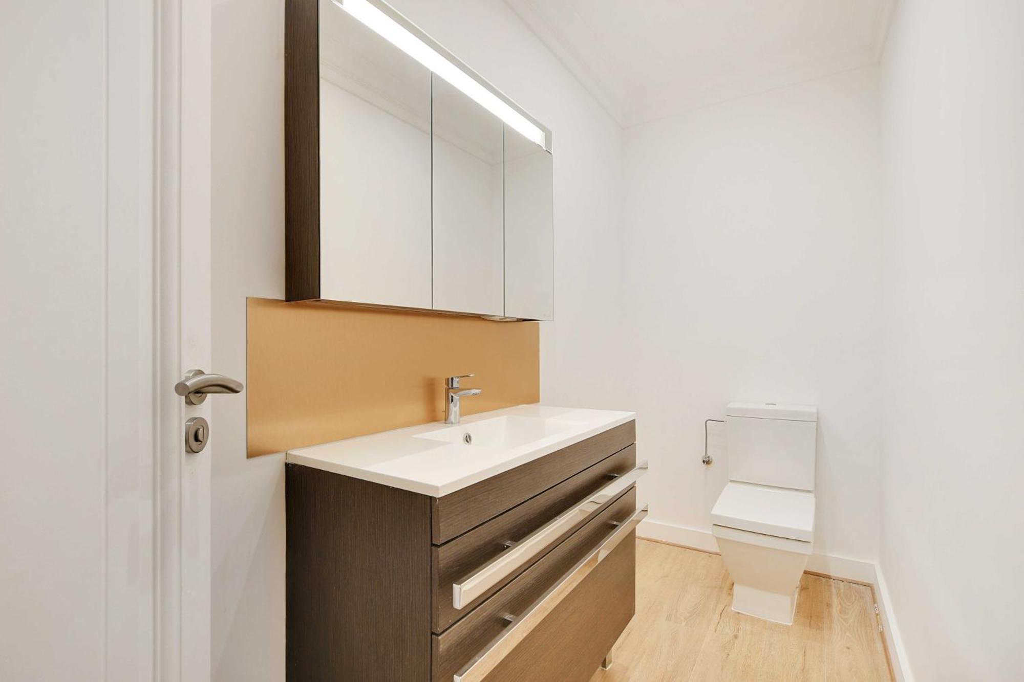 Apartment Chic Flat With Garden Terrace -4br-12p - Trocadero *