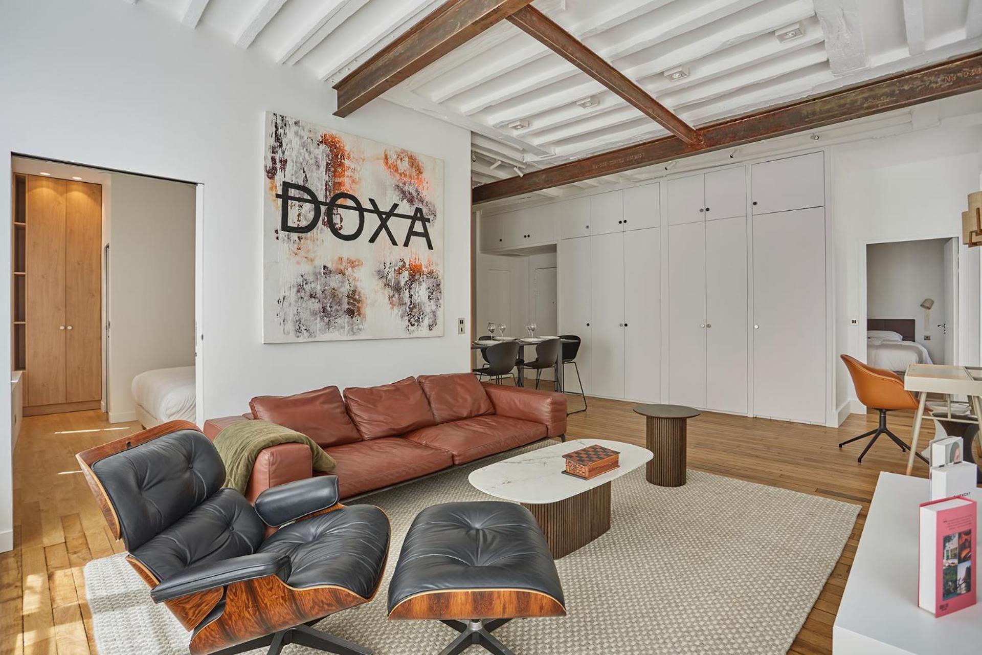 Amazing 2 Bedrooms Center By Prestige Paris