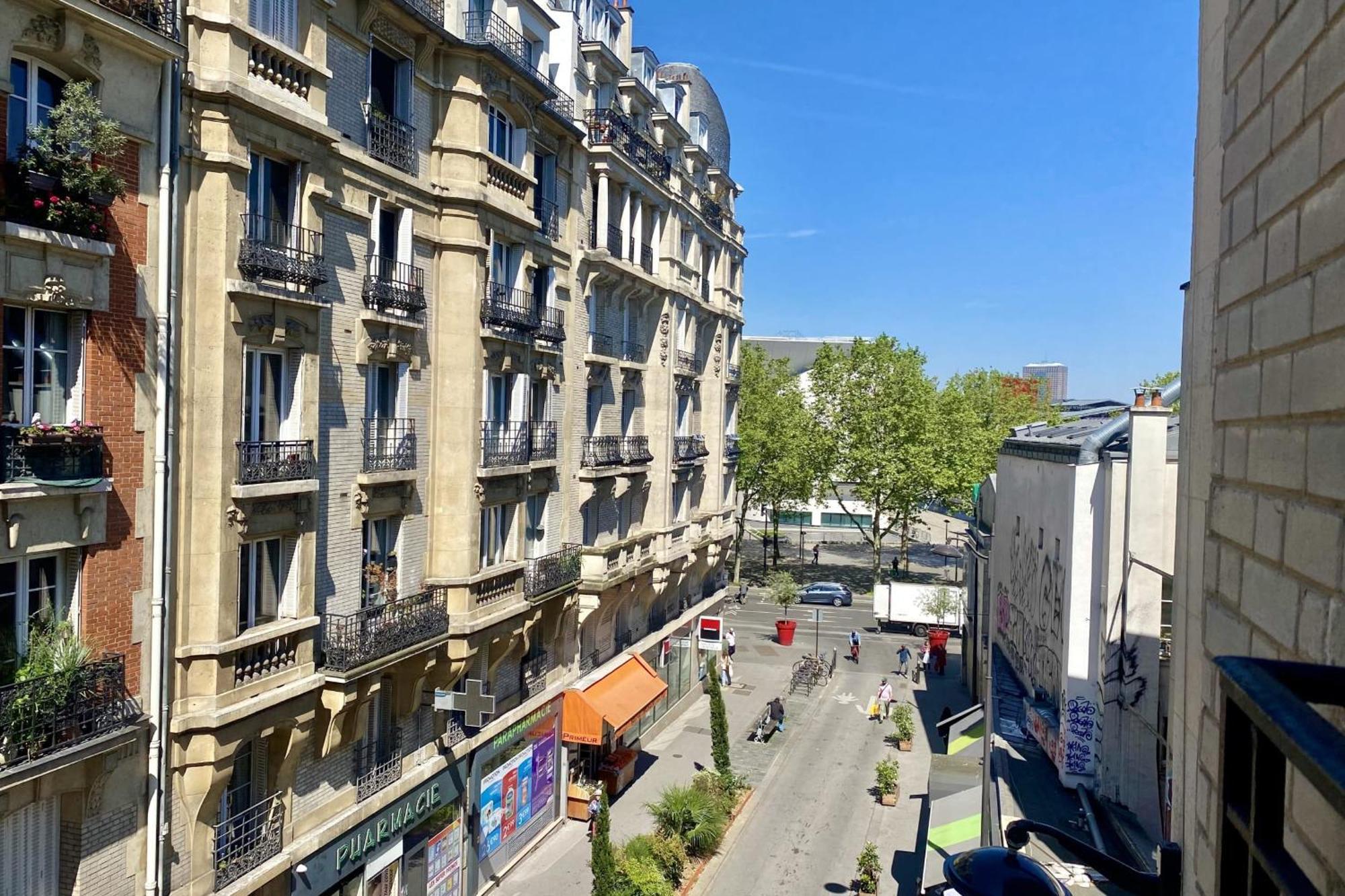 Apartment Splendid Near La Paris