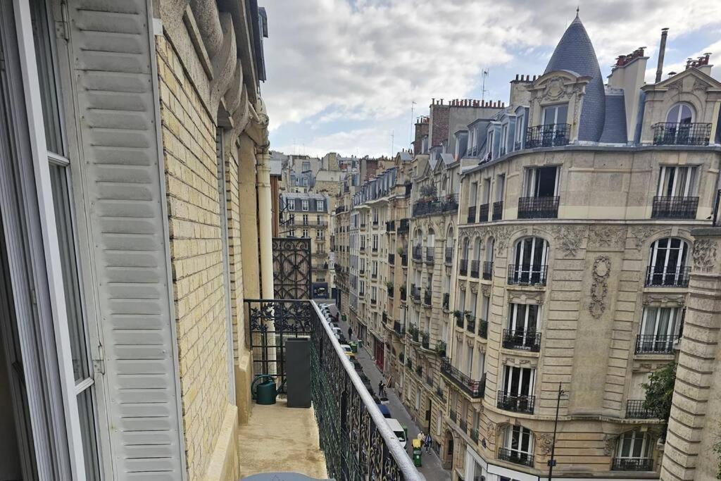 Appartement67m 2 Apartment Paris
