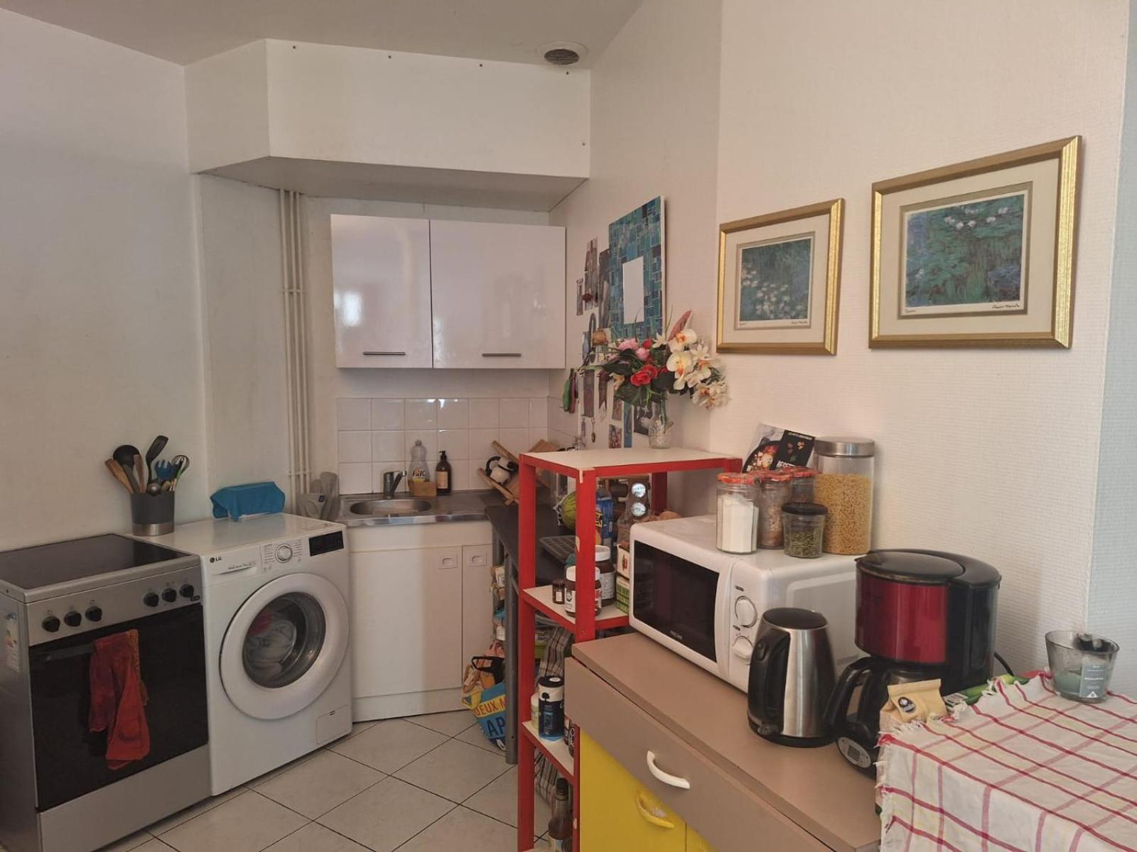 Apartment Aux Abesses