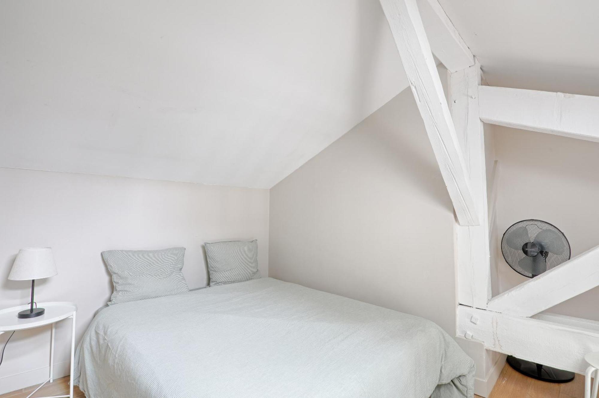 St Dom Gauche - Paris 7 - Best Place Apartment Paris