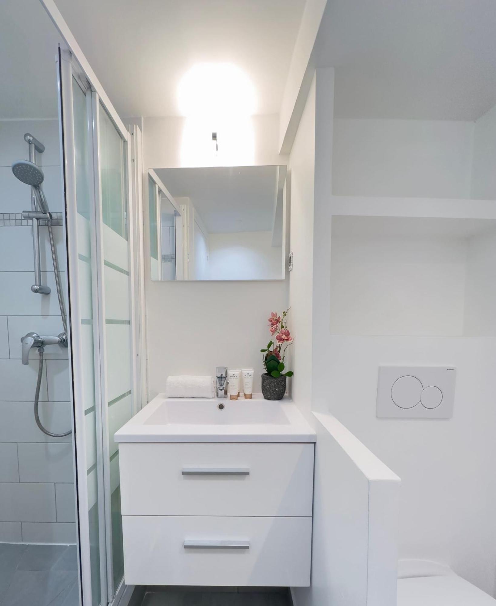 Appartement Authentic Flat Near Luxembourg Garden