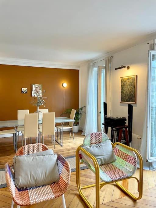 Parishome! Double Balcony, Art & Designer Touches Appartement Paris