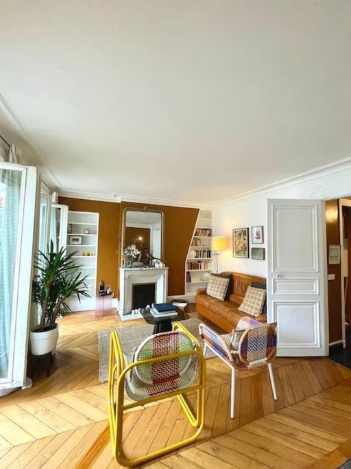 Parishome! Double Balcony, Art & Designer Touches Appartement Paris