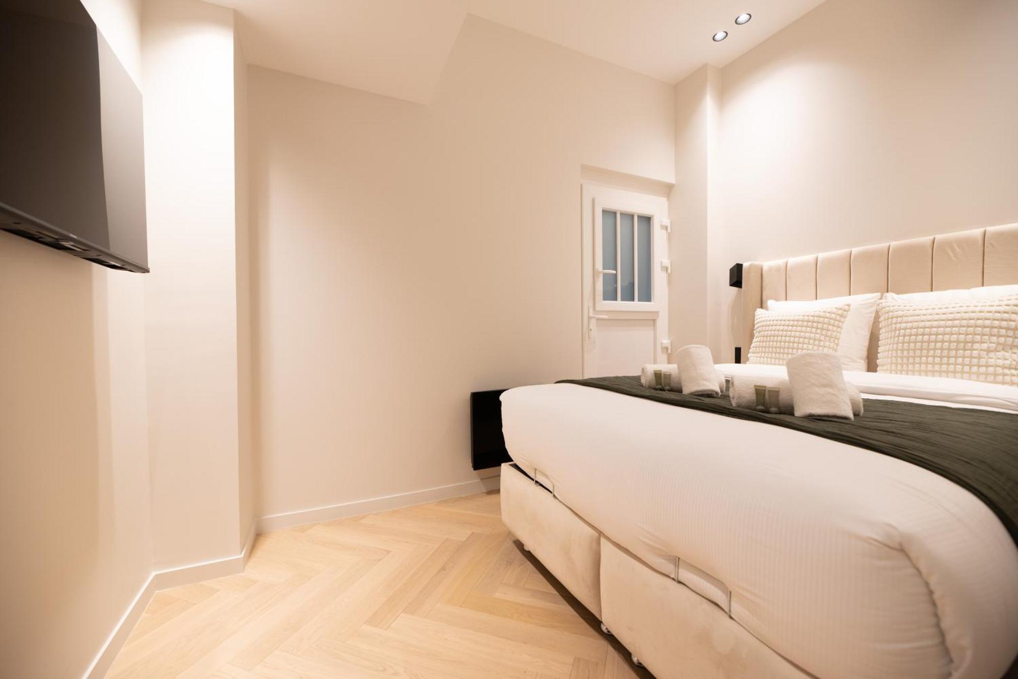 Cia - Marguerite De Rochechouart Apartment *