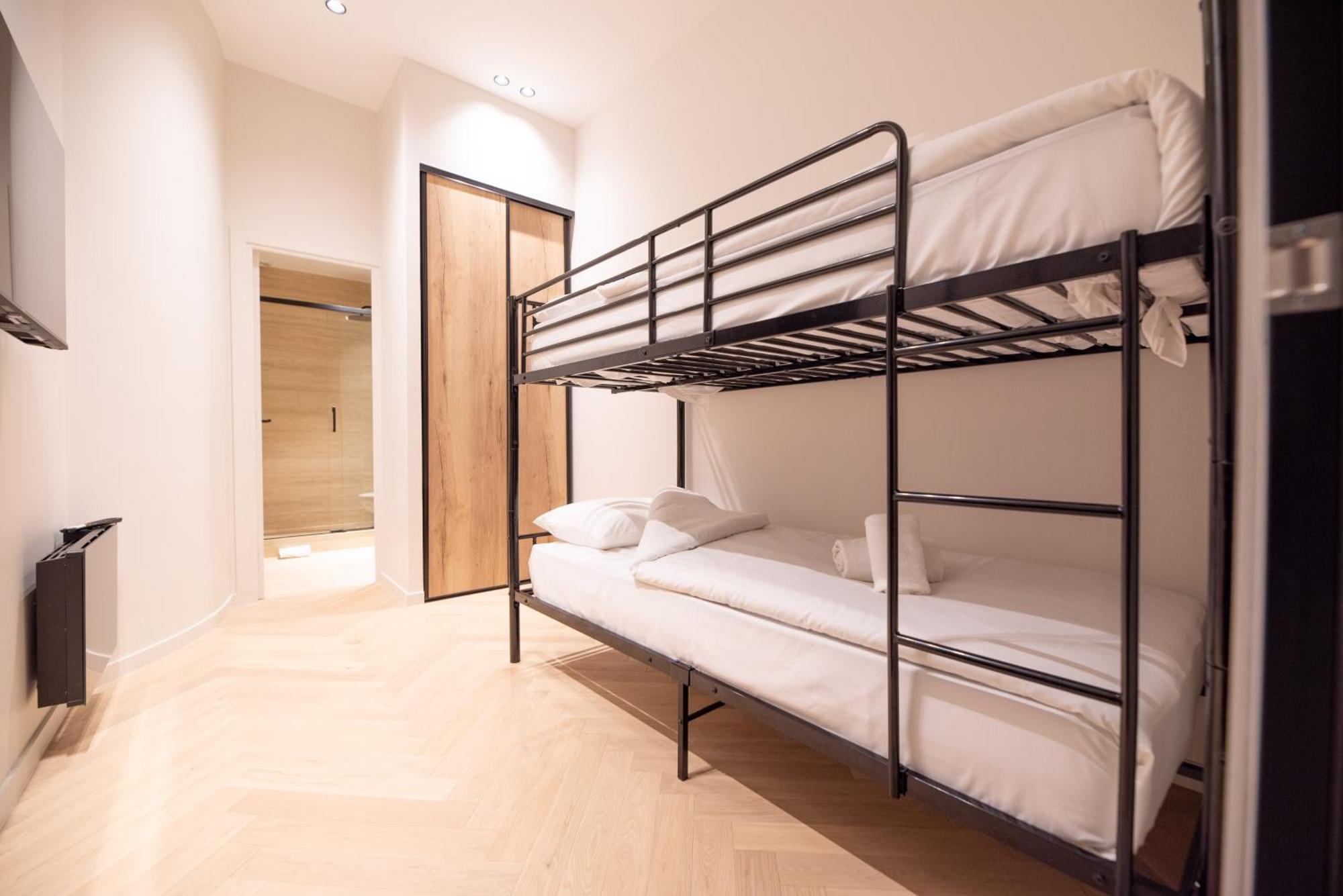 Apartment Cia - Marguerite De Rochechouart Paris
