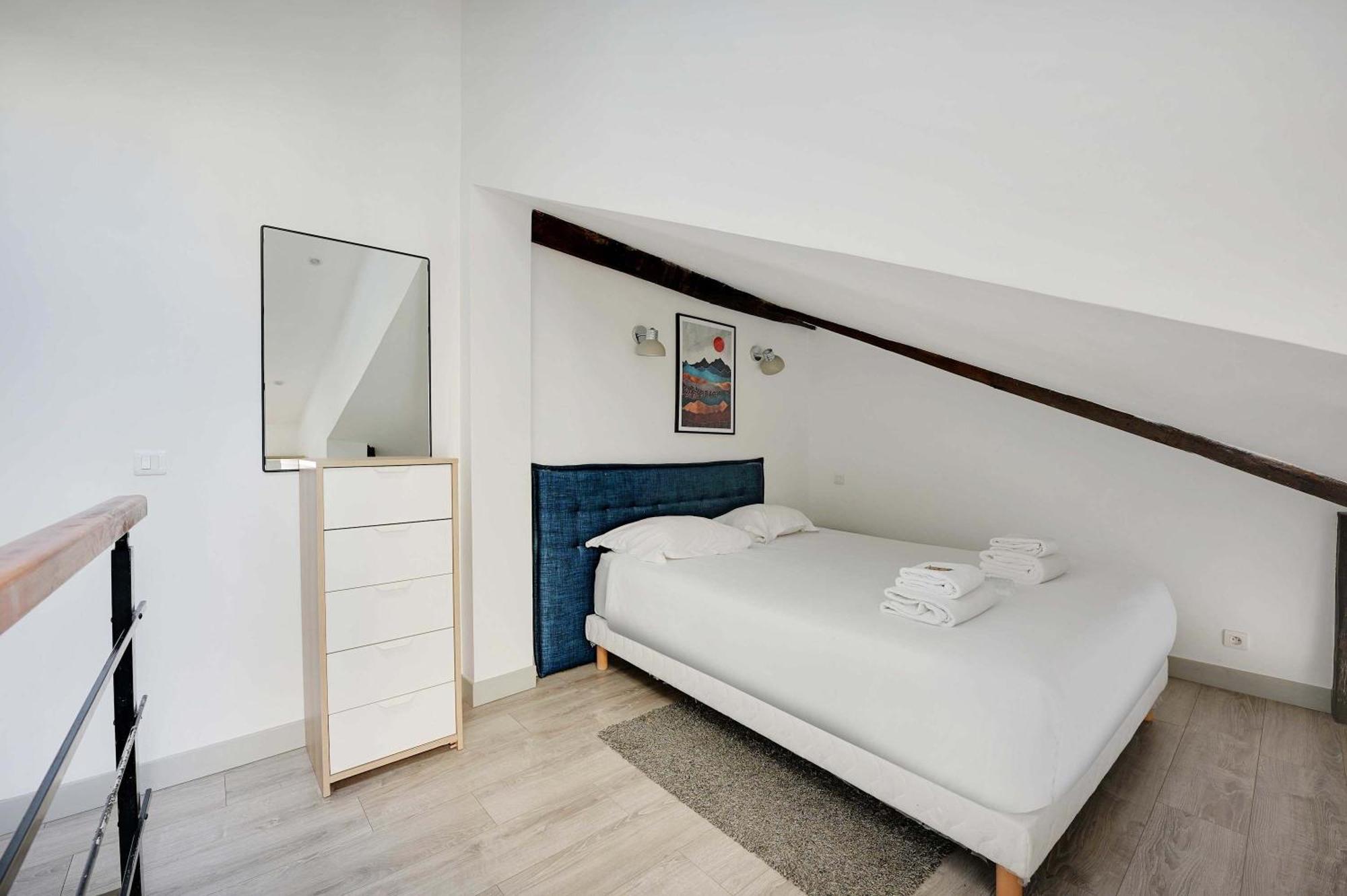 Authentic - 1br 6p - Centre De