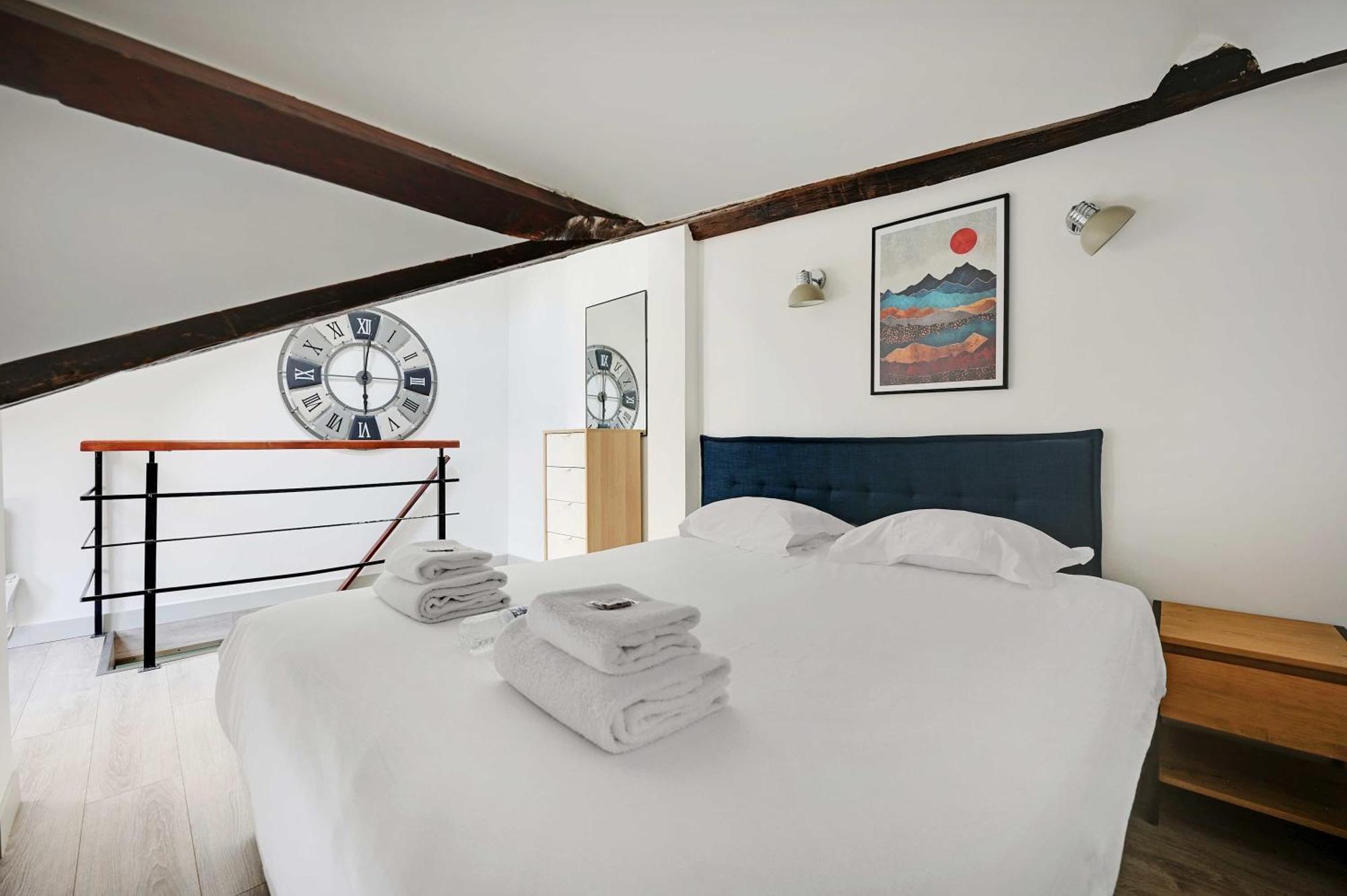 Authentic - 1br 6p - Centre De * Paris