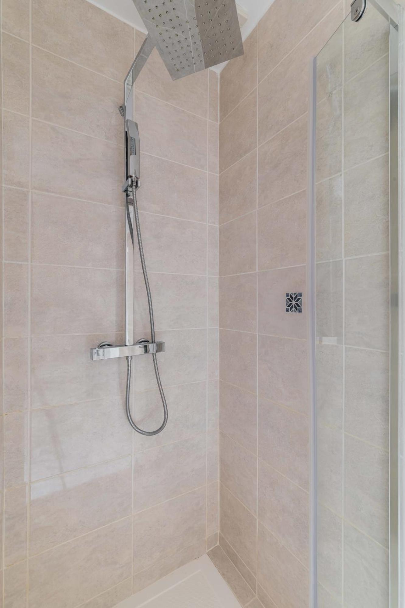 Apartment 60m2 Refait A Neuf - 12 - 4p *