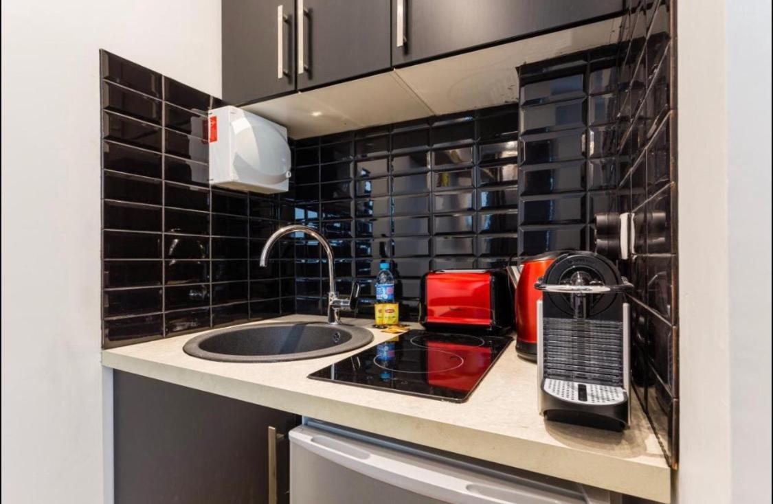 1 Cozy Pere Lachaise Nation Apartment