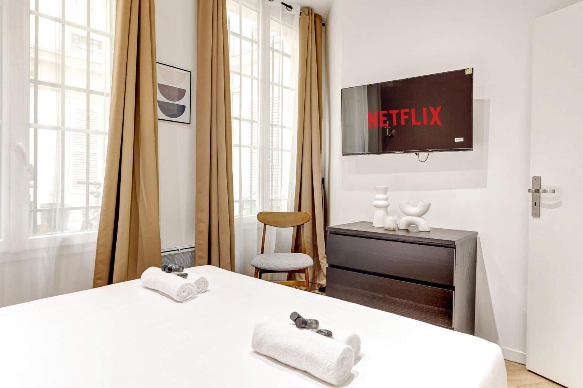 Apartment Elegant Pres Du Jardin Du Luxembourg