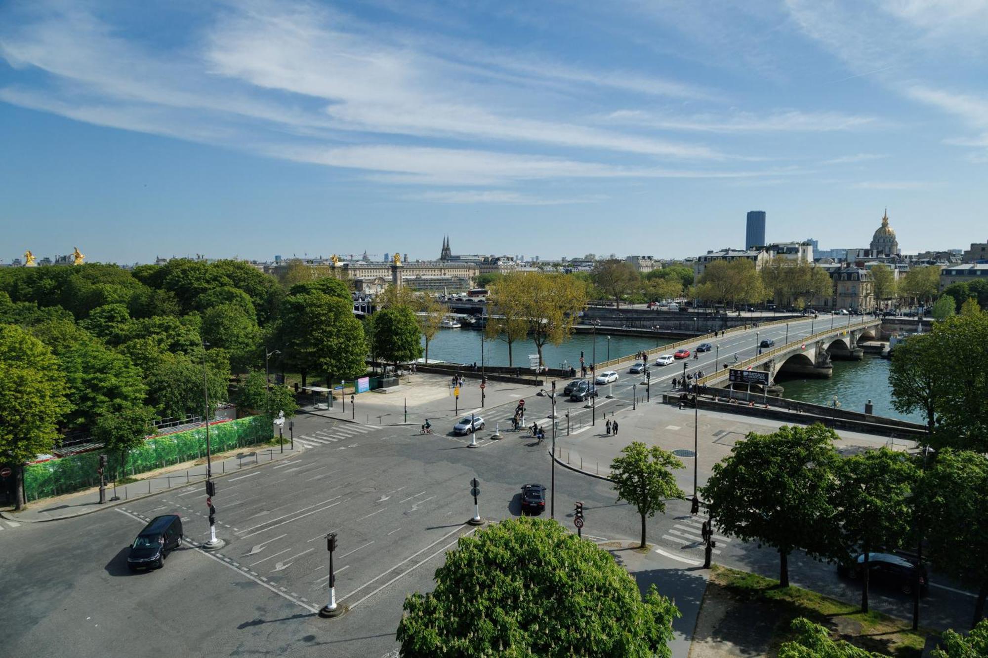 Luxury - Avenue Montaigne * Paris